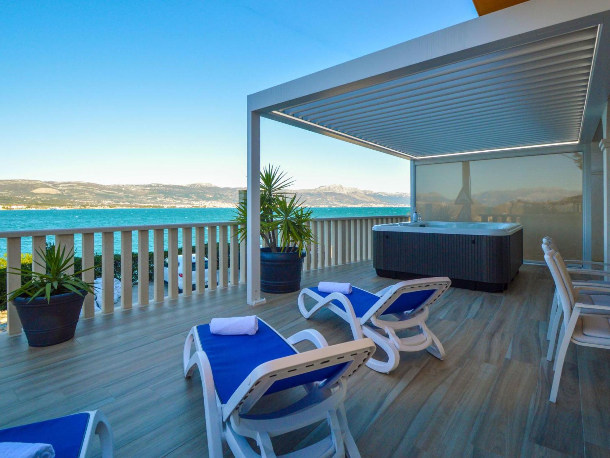 Apartment Mornar-5 By Interhome Trogir Exterior photo