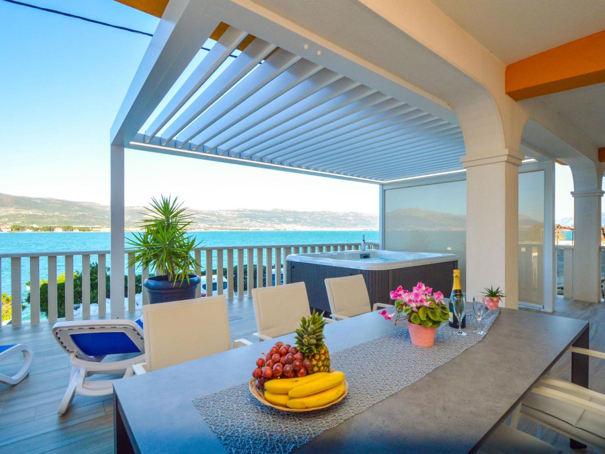 Apartment Mornar-5 By Interhome Trogir Exterior photo